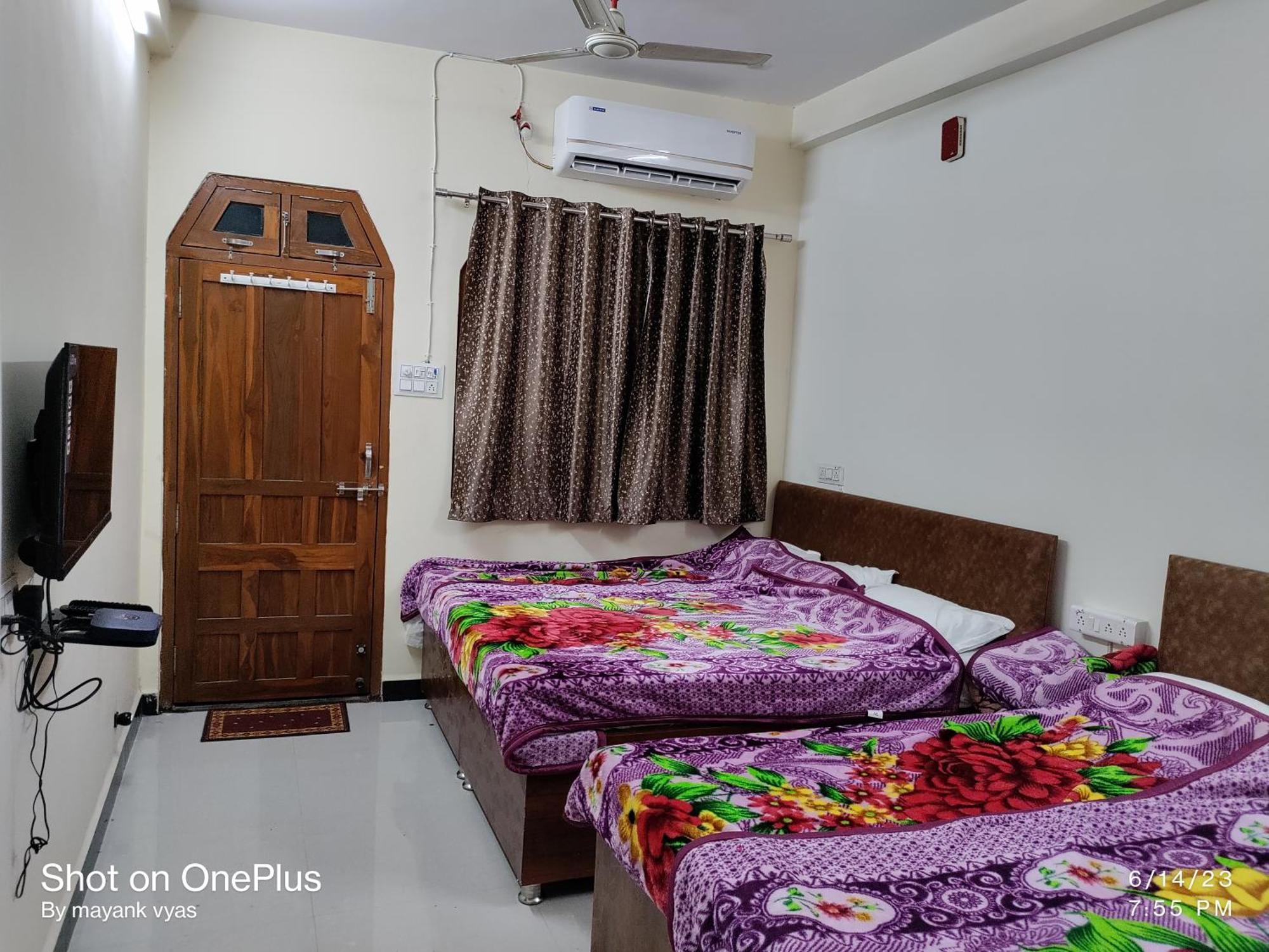 Hotel Maruti Palace Ujjain Luaran gambar